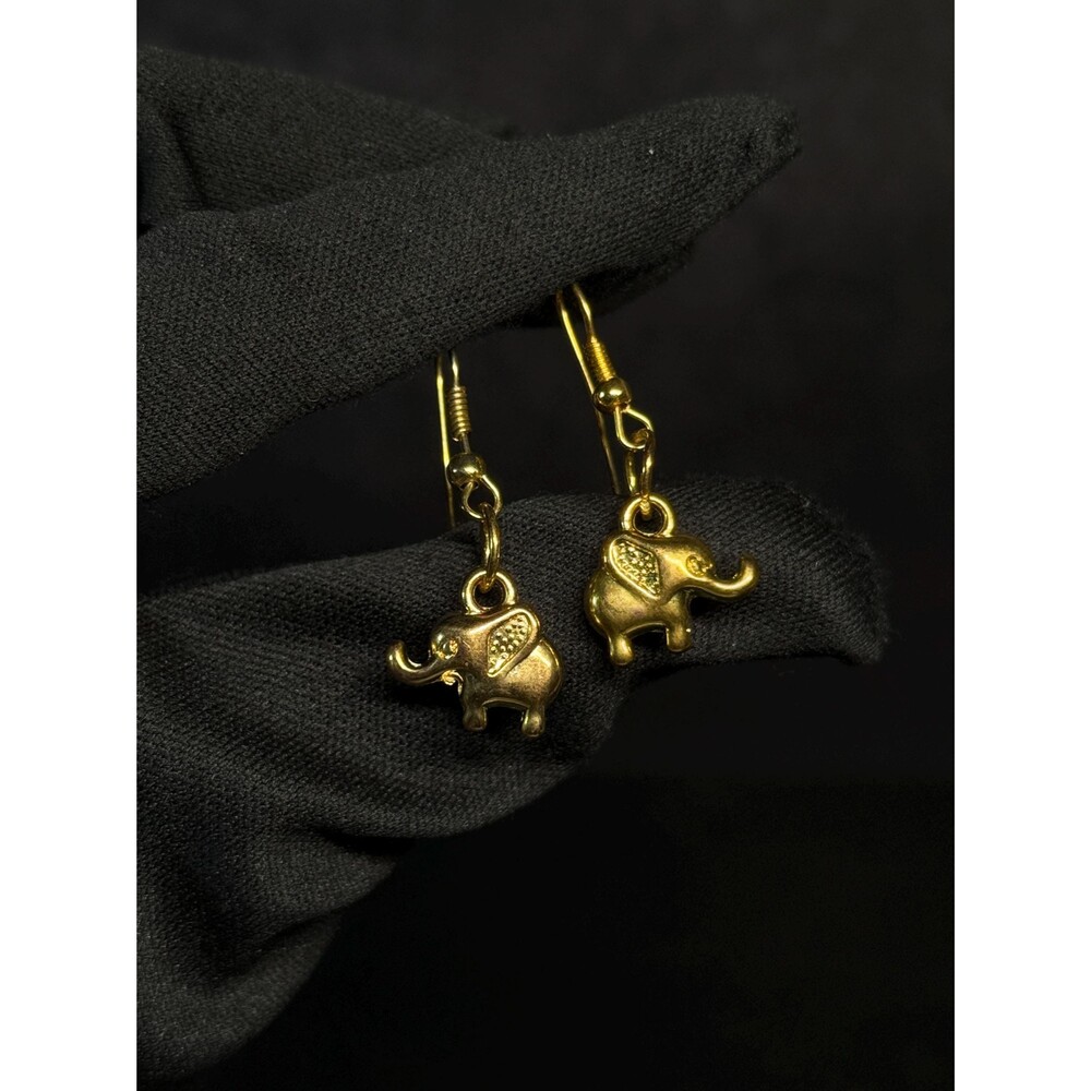 Vintage Gold Tone Elephant Dangle Earrings
